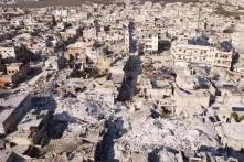 Drohnenbilder zeigen die massiven Verwüstungen, die durch das Erdbeben in Syrien und der Türkei verursacht wurden, bei dem Zehntausende Menschen getötet und verletzt wurden.