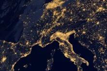 Europa bei Nacht aus dem Weltall aufgenommen